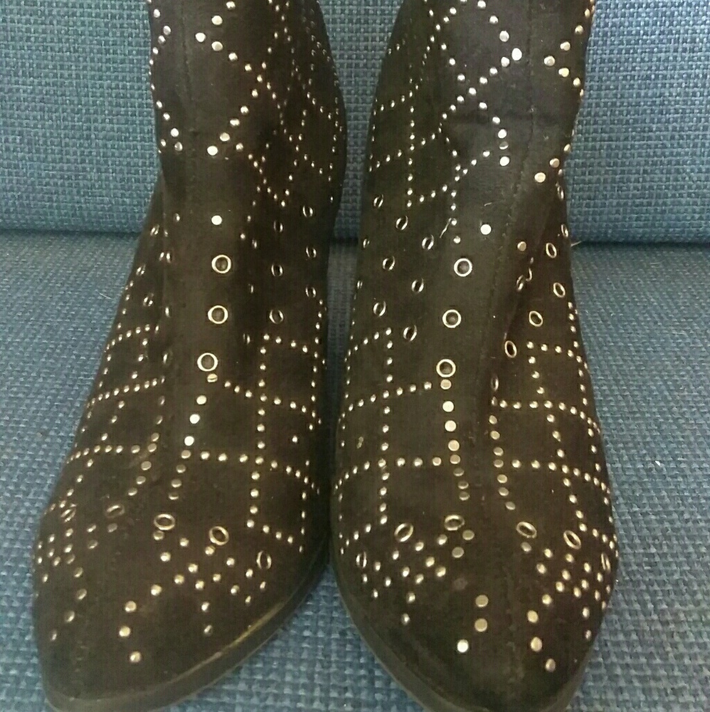 High Heel  Bootie with Silver Ring accents.